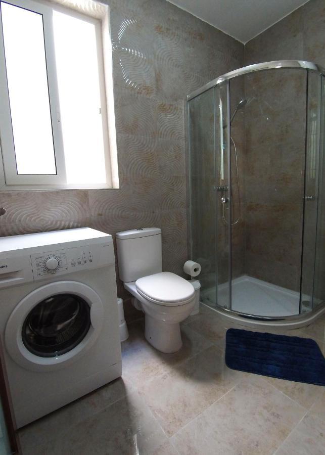 F7 Room 2, Private Bedroom Two Single Beds Shared Bathroom In Shared Flat Msida Zewnętrze zdjęcie